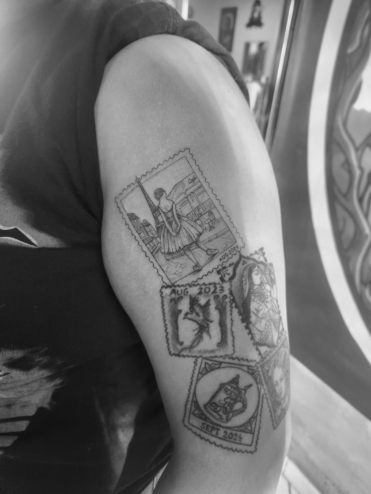 Tatouage pointillisme dot work, réalisation 53 de Black Chick Tattoo à Tours-en-Savoie