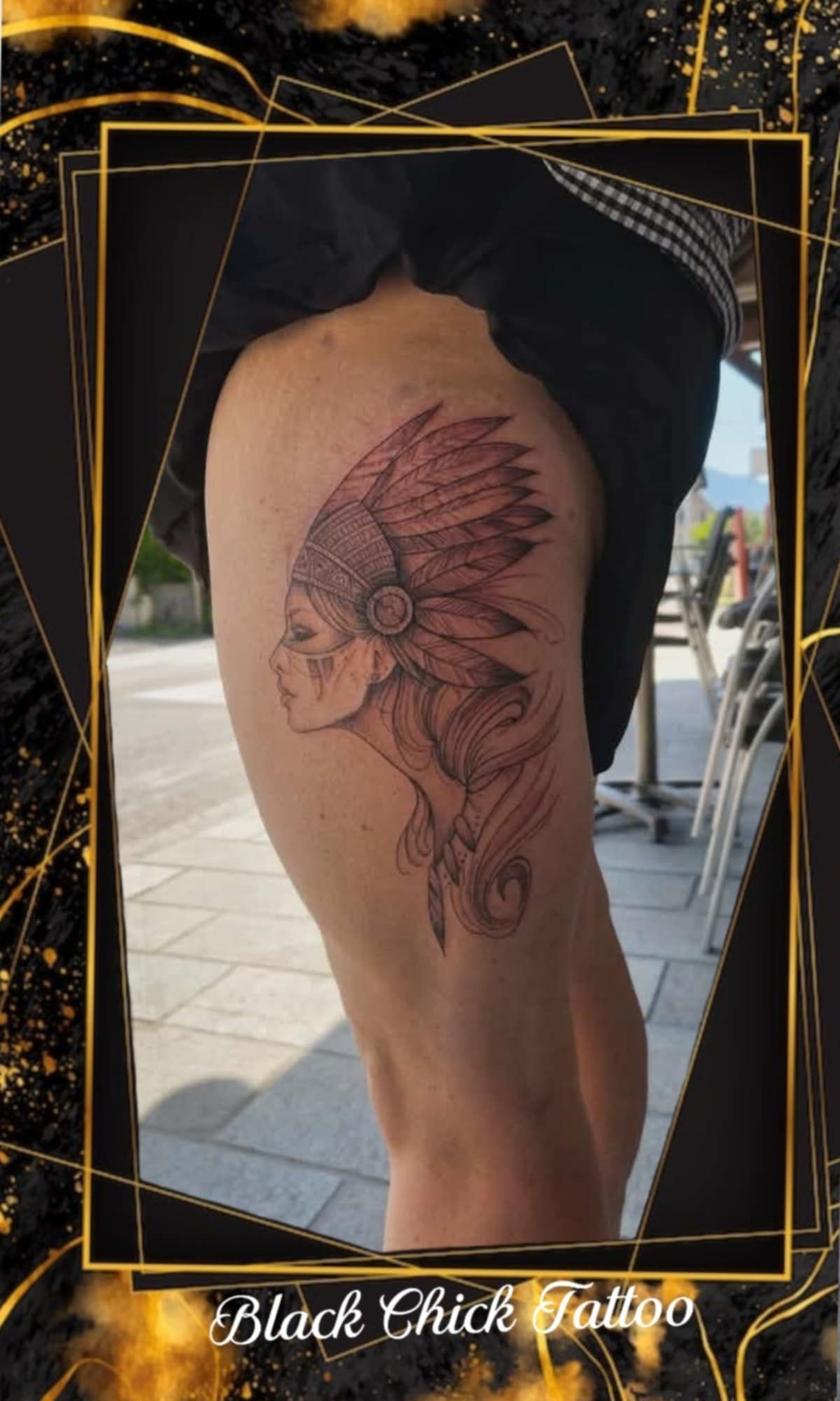 Tatouage pointillisme dot work, réalisation 79 de Black Chick Tattoo à Tours-en-Savoie